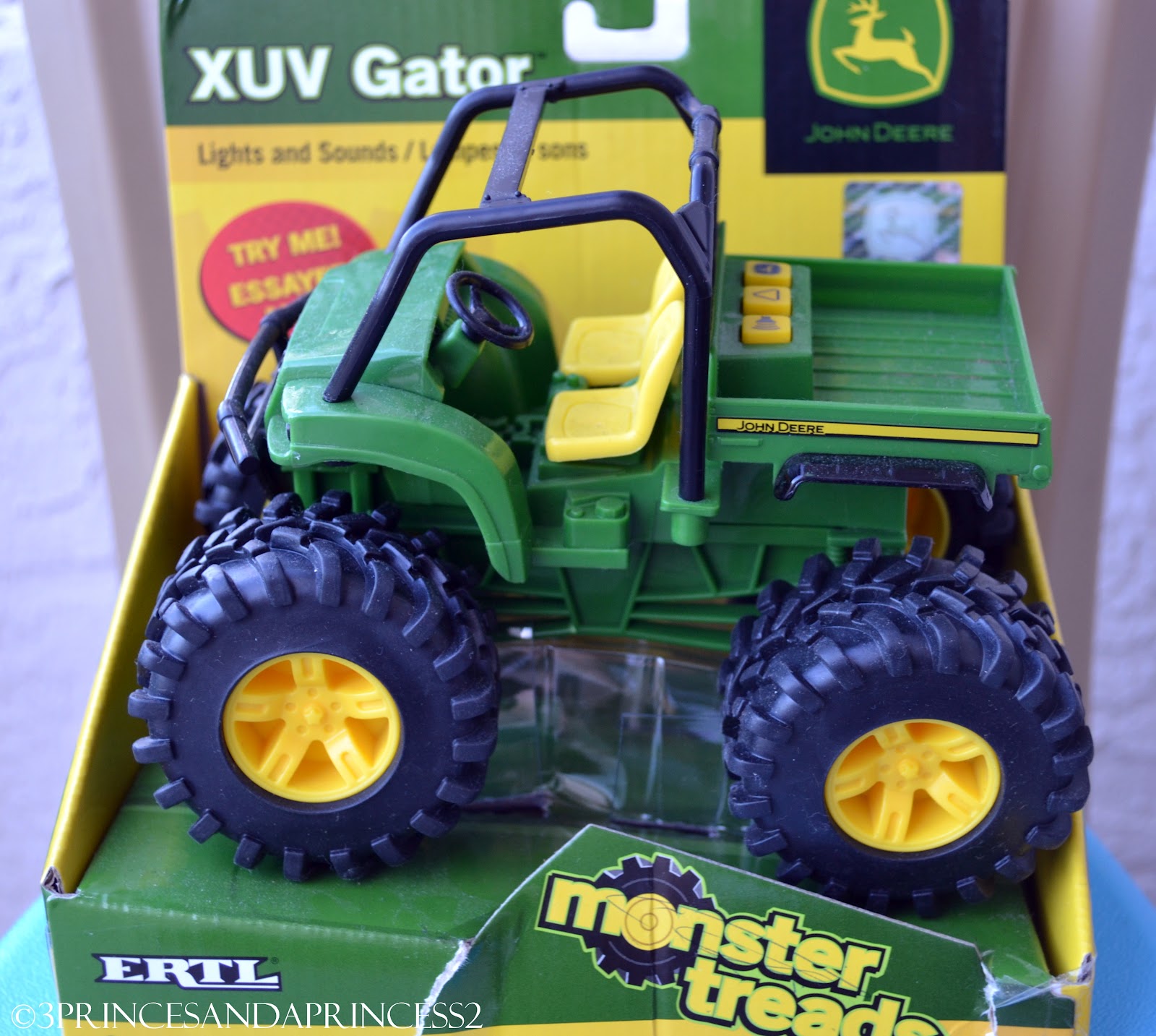 ... John Deere Lights and Sounds 6 inch Monster Treads Vehicle Review