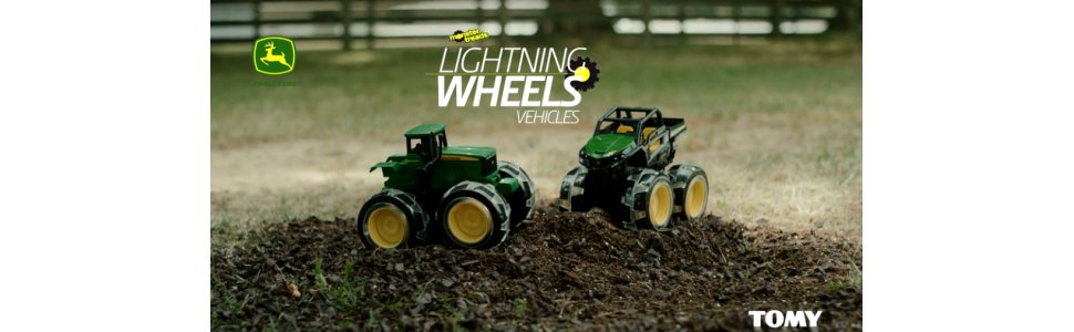 Amazon.com: John Deere Monster Treads Lightning Wheels Gator: Toys ...