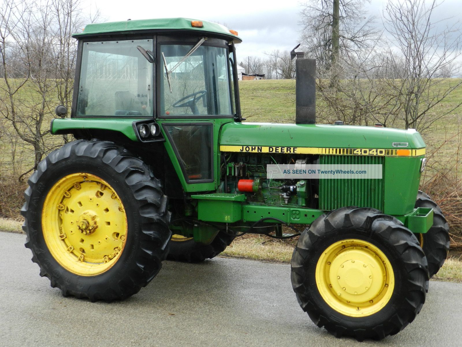 John Deere 4040 Tractor & Cab - 4x4 - Diesel Tractors photo 2