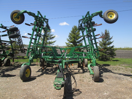 2010 John Deere 2410 Tillage - John Deere MachineFinder