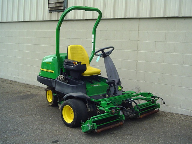3712 – 2007 John Deere 2500E Greens Mower – Cutter Equipment ...