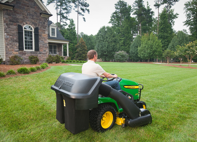 John Deere 7-Bushel Power Flow Bagger Collection Systems Ride on Mower ...