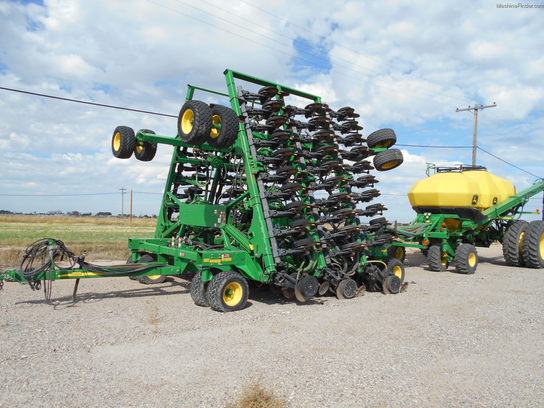 John Deere 1895 Planting & Seeding - Air Drills & Seeders - John Deere ...