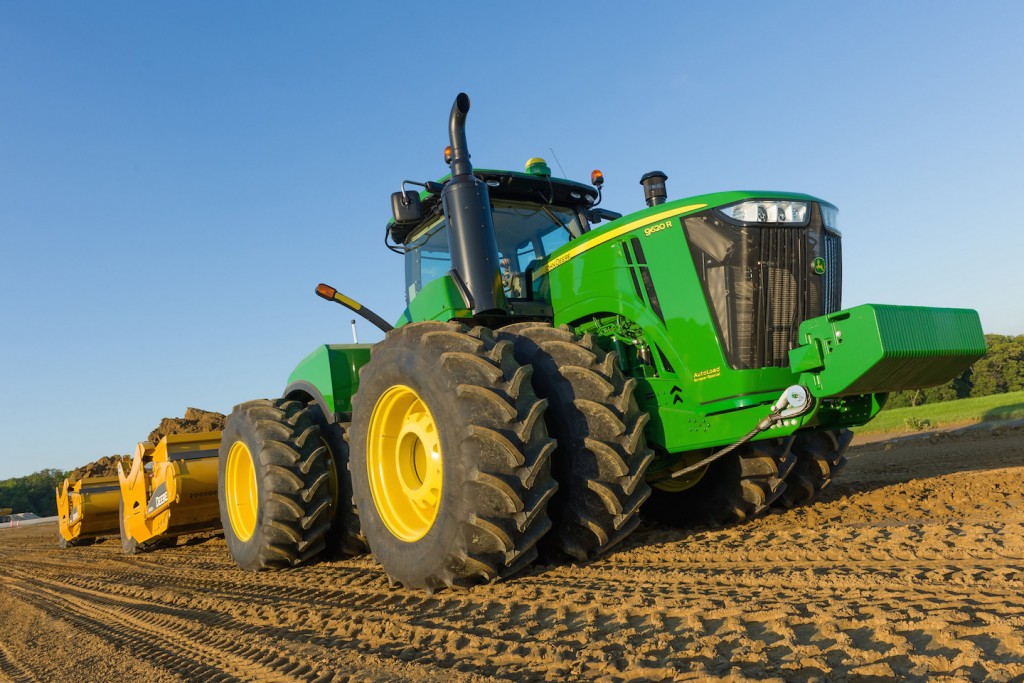 ... the many benefits of John Deere scraper tractors and systems