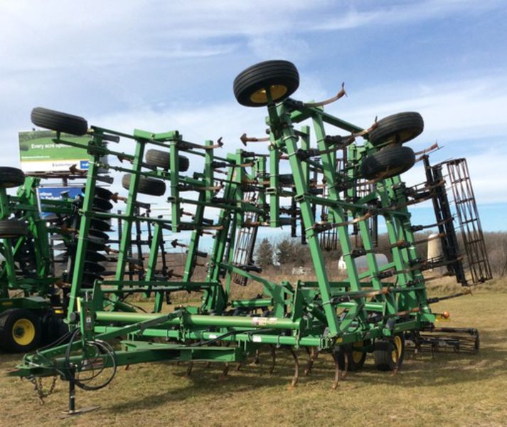 44.5' level lift field cultivator, 5 section, 200 lb shanks, single ...