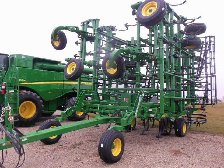 John Deere 2210 field cultivator | John Deere equipment ...