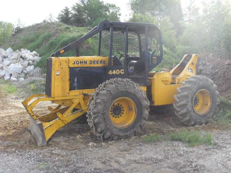 Skidders : John Deere 440C Cable Skidder