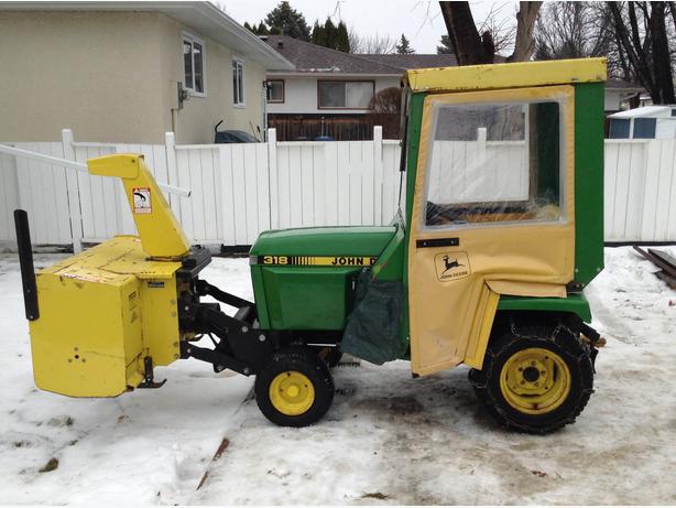 John Deere 318 with Model 47 snowblower and cab East ...