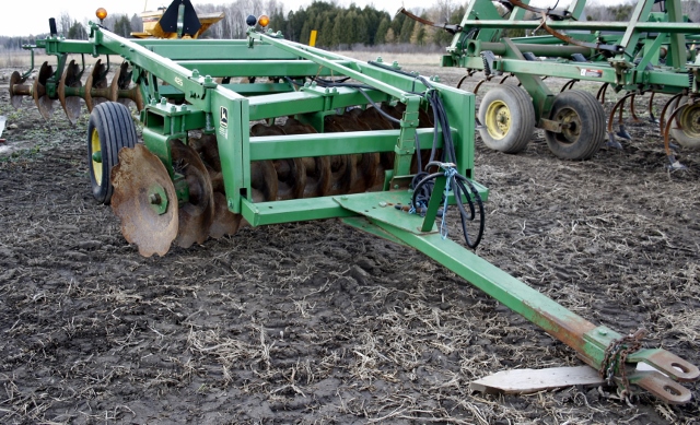 John+Deere+Offset+Disk JOHN DEERE 425 OFFSET DISC - D&A Tractor Sales ...