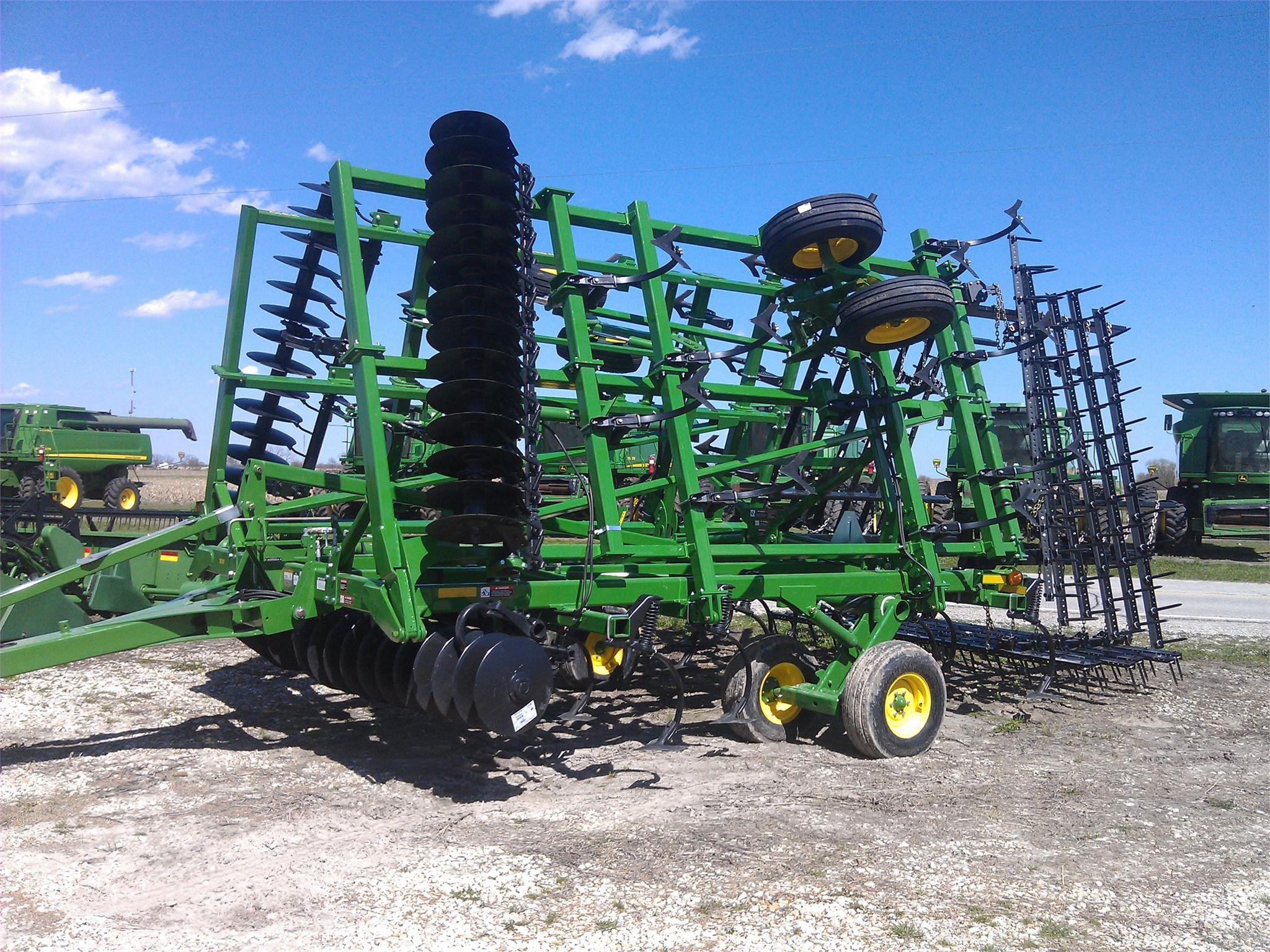 Wisconsin Ag Connection - JOHN DEERE 2310 Mulch Finishers for sale