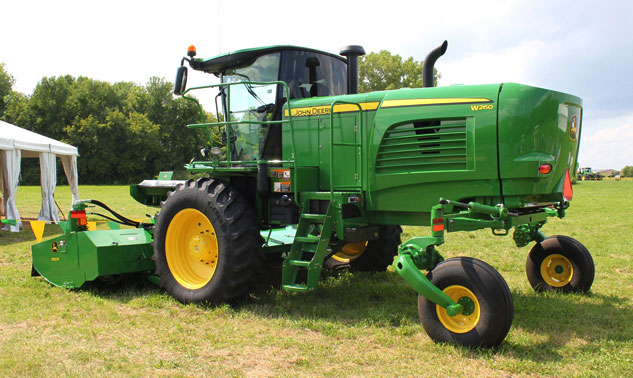 2015 John Deere W260 Windrower and 500R Platform Review