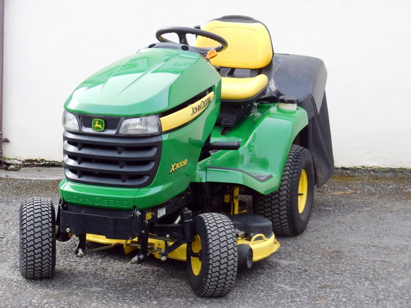 Used John Deere X300R | Ride-on lawn tractor with Kawasaki ...