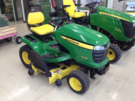 2011 John Deere X360 Lawn & Garden and Commercial Mowing ...