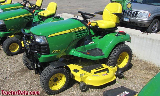 John Deere X748SE, front-left view