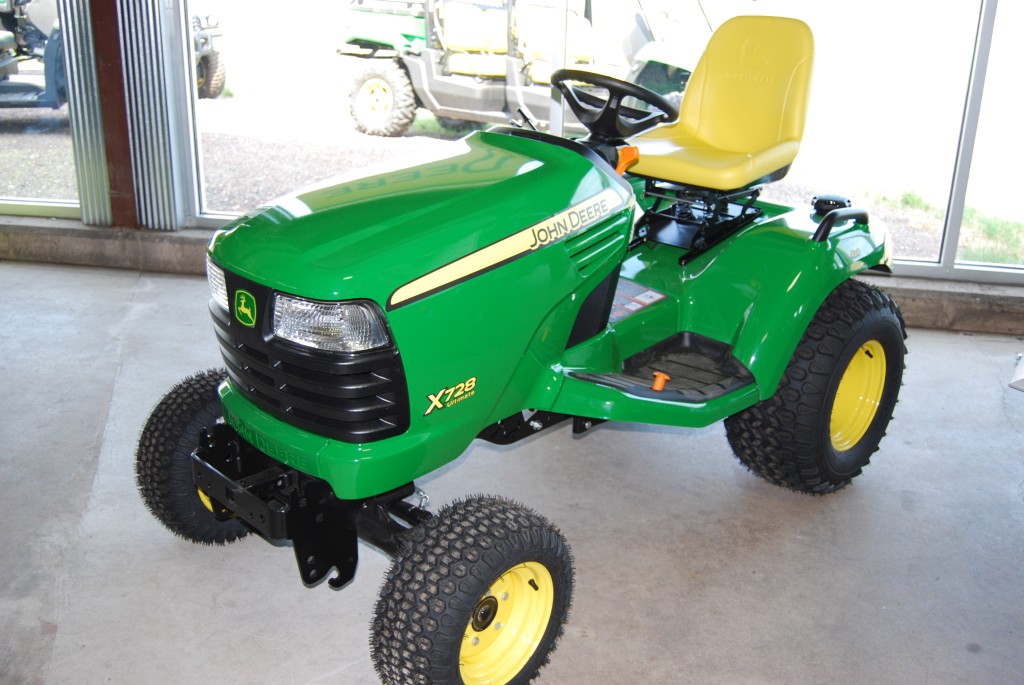 John Deere X728 Ultimate Yard Tractor | Michigan Sales – Get A ...