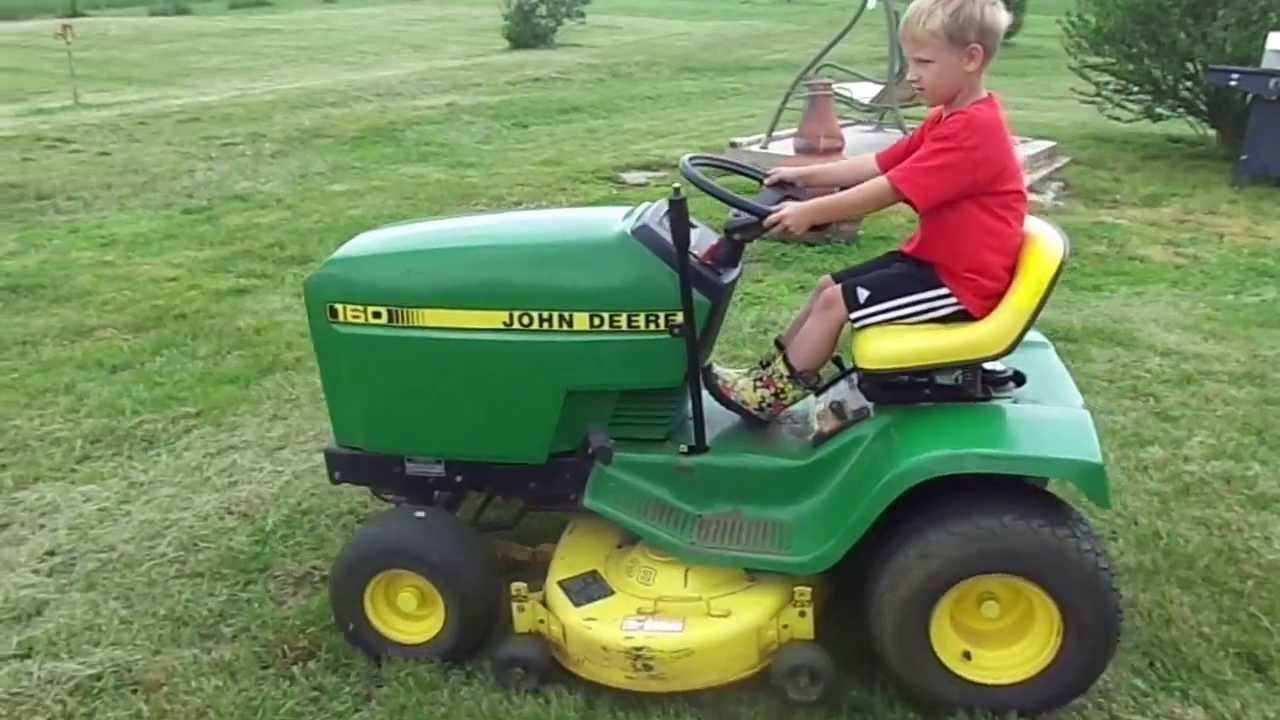 John Deere 160 Lawn Tractor - YouTube