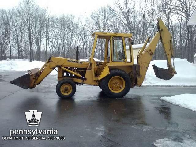 John Deere 300B - Scranton, Pennsylvania, USA | EquipmentOne