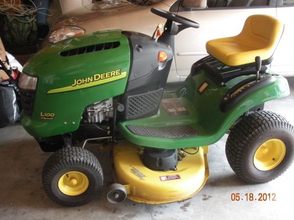 Lawn tractor-John Deere L100-42 - (East Brainerd) for Sale in ...