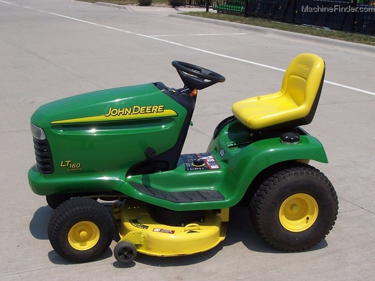 2003 John Deere LT160 Lawn Tractor 16HP Kohler, with 42C mower,