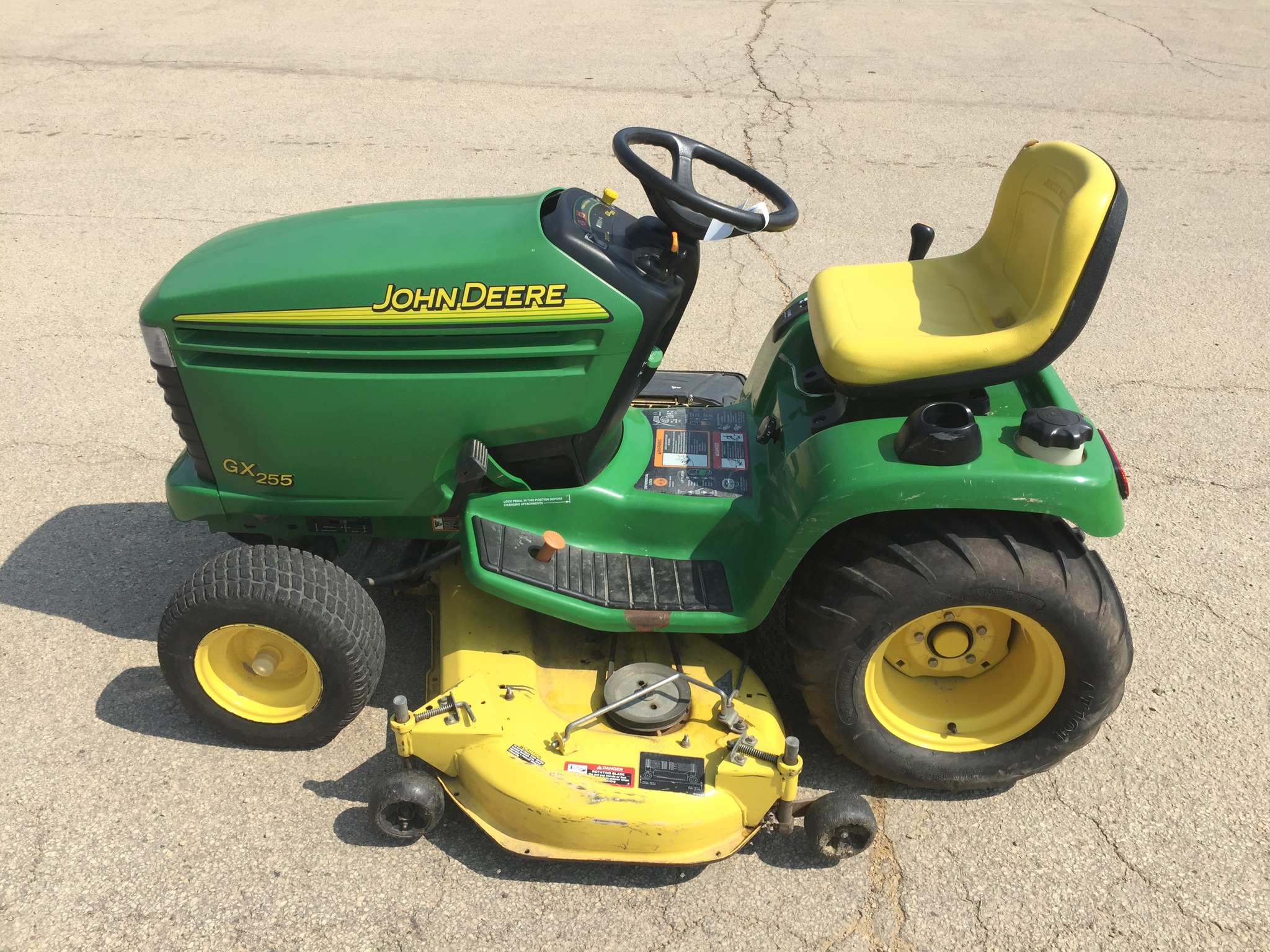 John Deere GX255 Lawn & Garden Tractors for Sale | [58623]