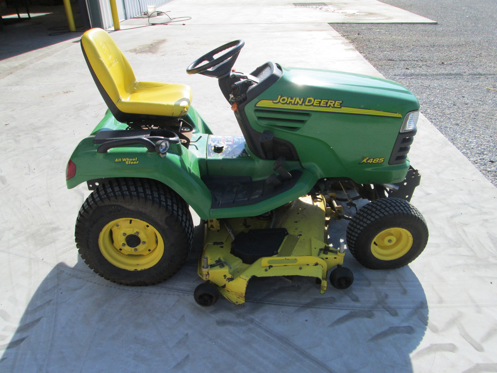 John Deere X485 Lawn & Garden Tractors for Sale | [49332]