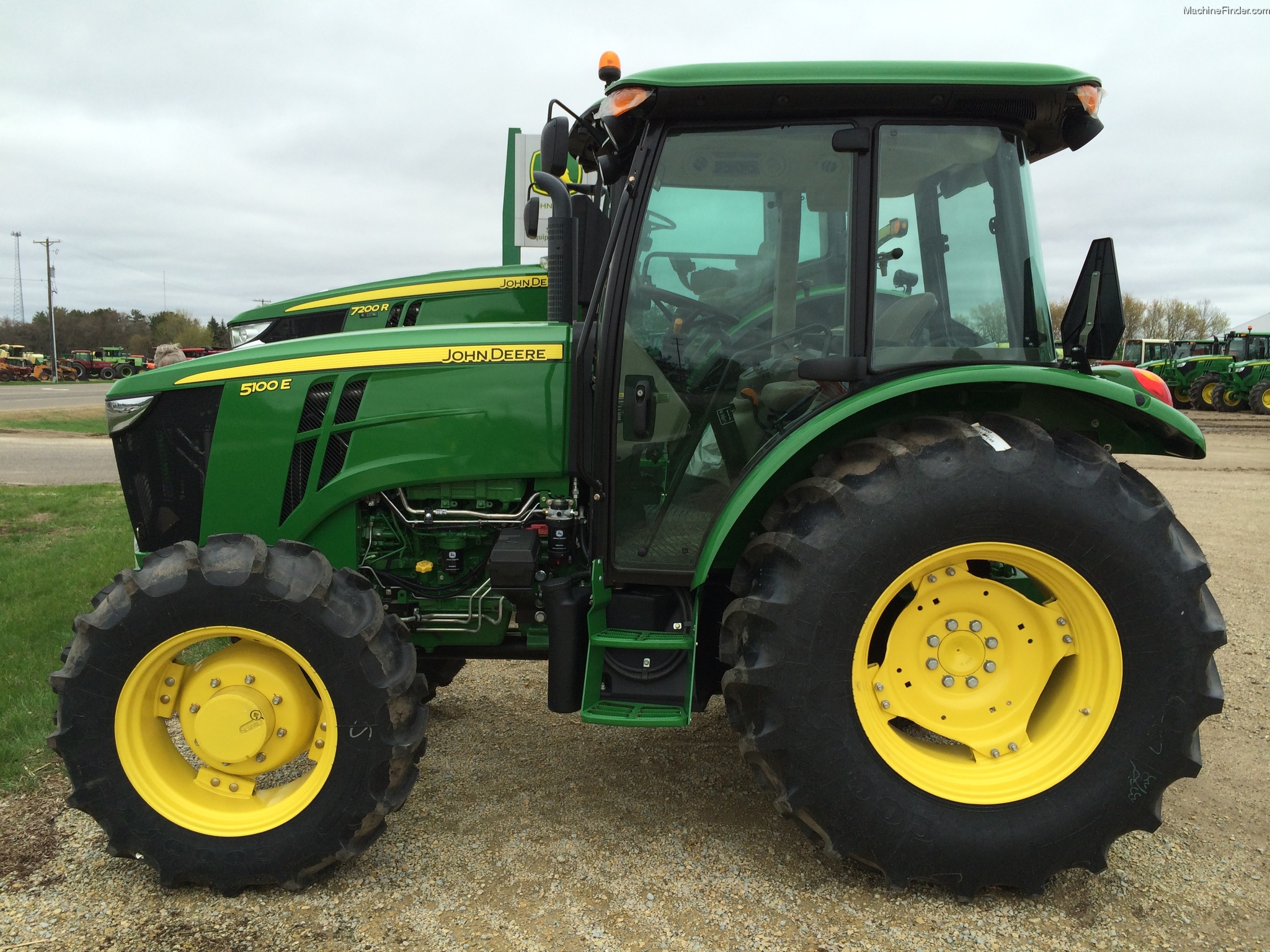 2013 John Deere 5100E Tractors - Utility (40-100hp) - John Deere ...