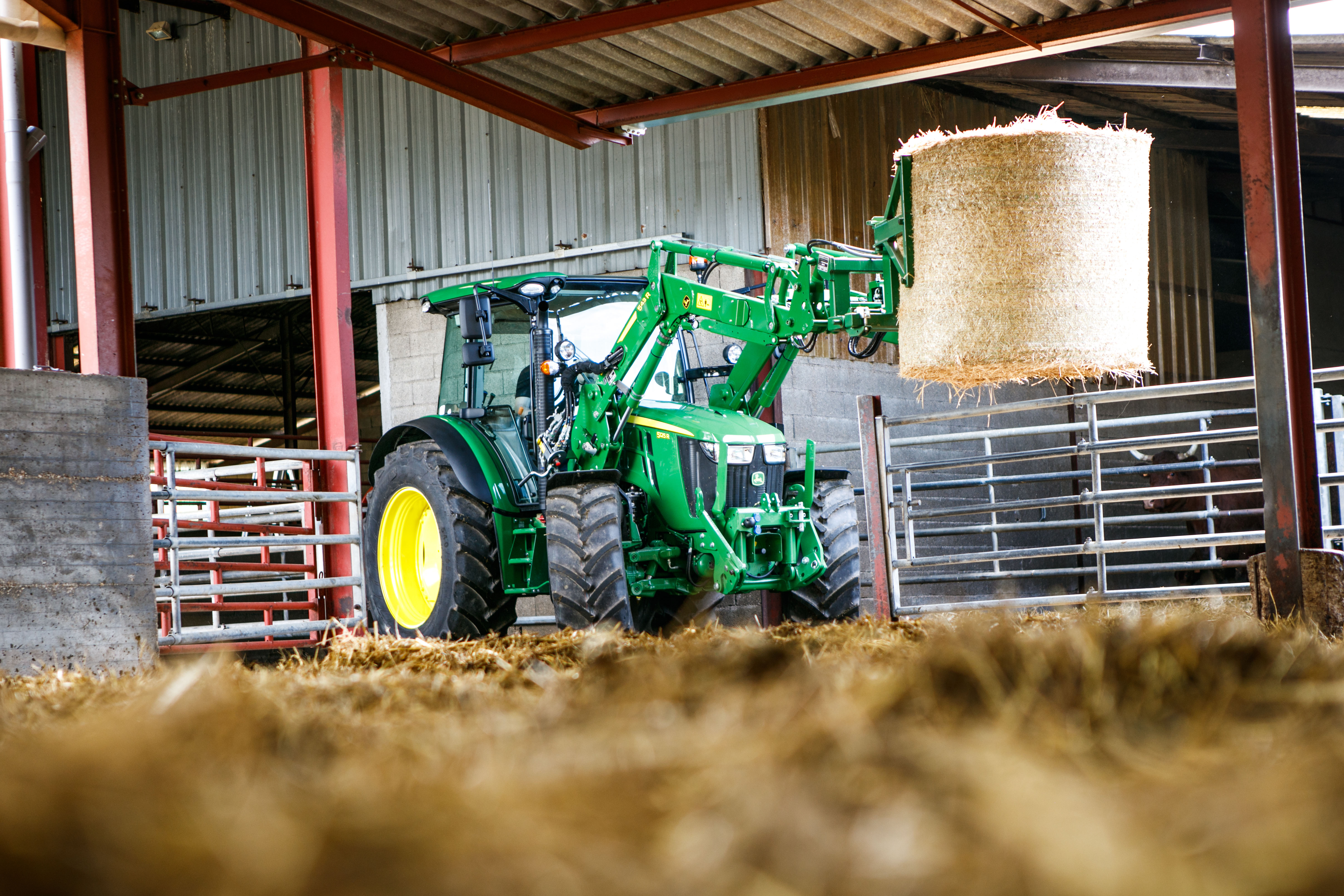The new John Deere 5125R tractor with 543R front loader.