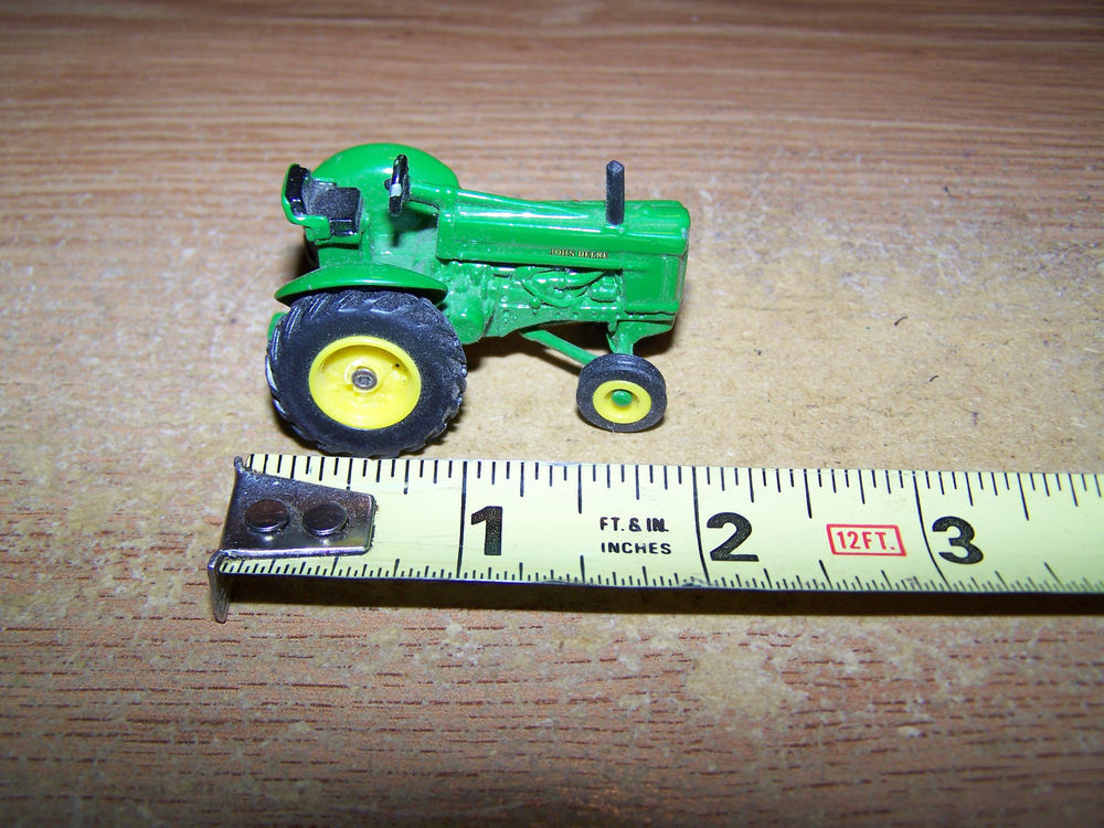 JOHN DEERE TOY TRACTOR MODEL 60 STANDARD 1/64 SCALE | eBay