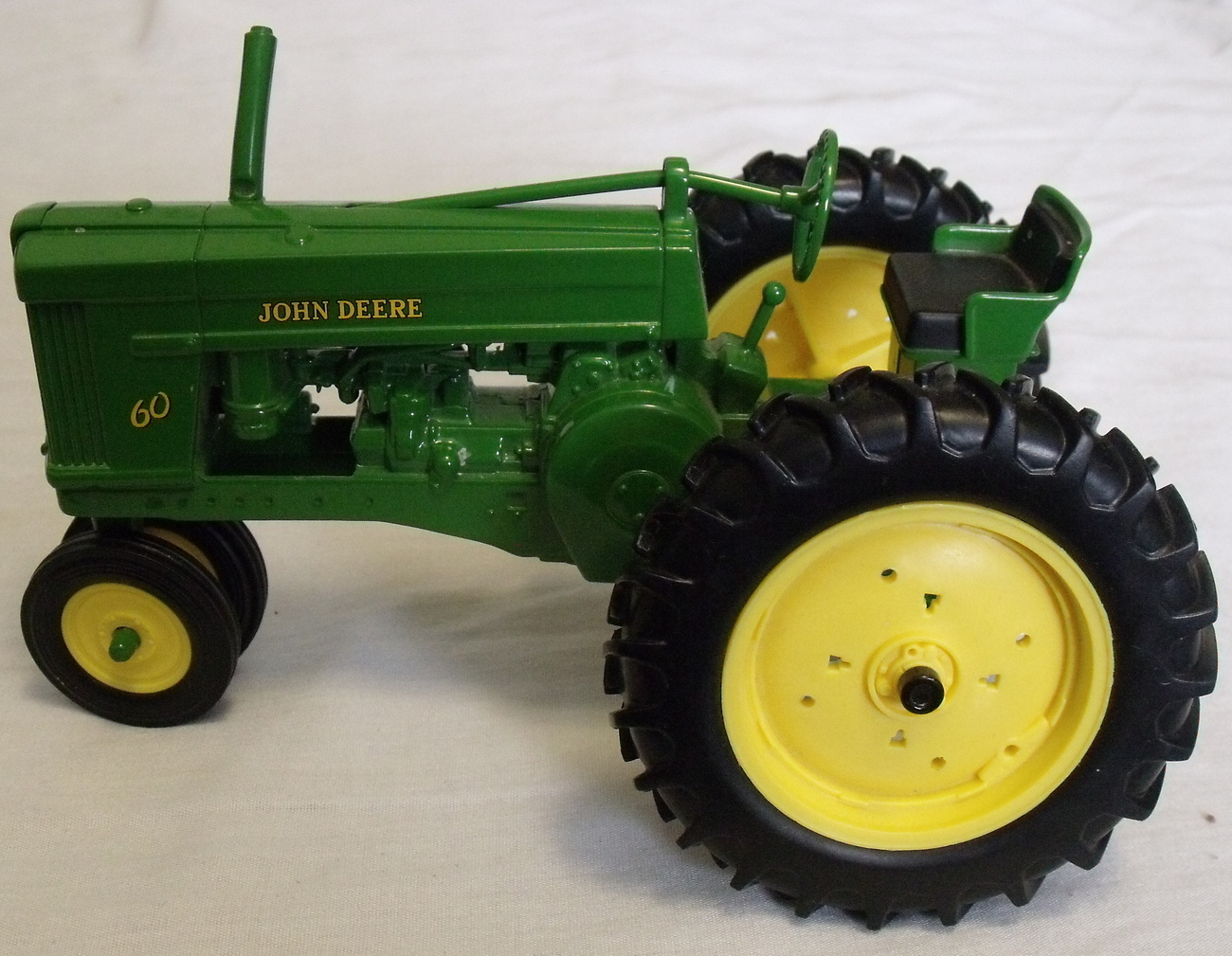 Toys John Deere Green 60 Die Cast Metal Tractor ...