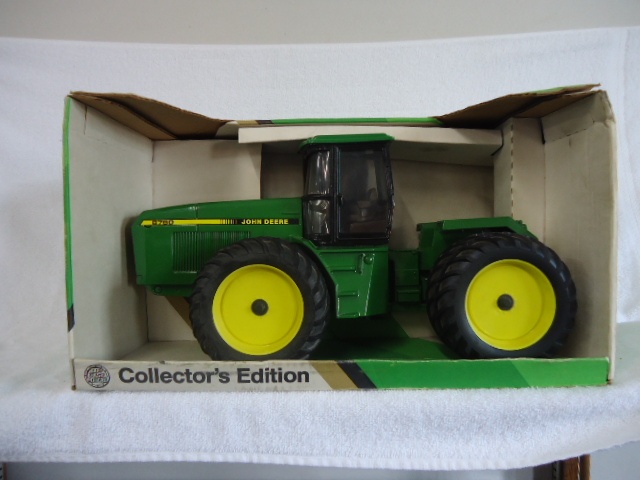 Collector Edition John Deere Toy Tractor | ~Somethin about ...