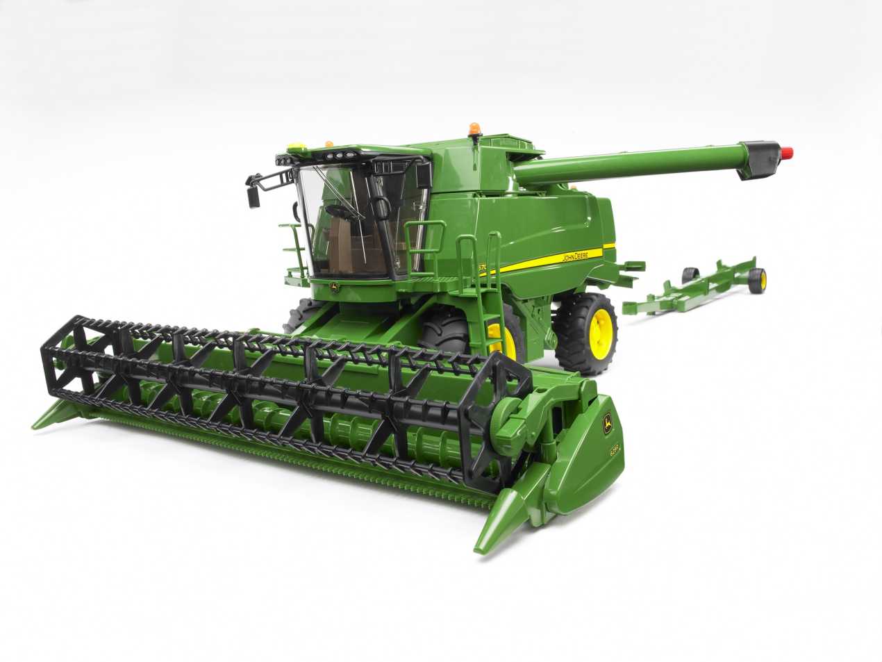 Bruder 02132 : John Deere Combine Harvester T670i