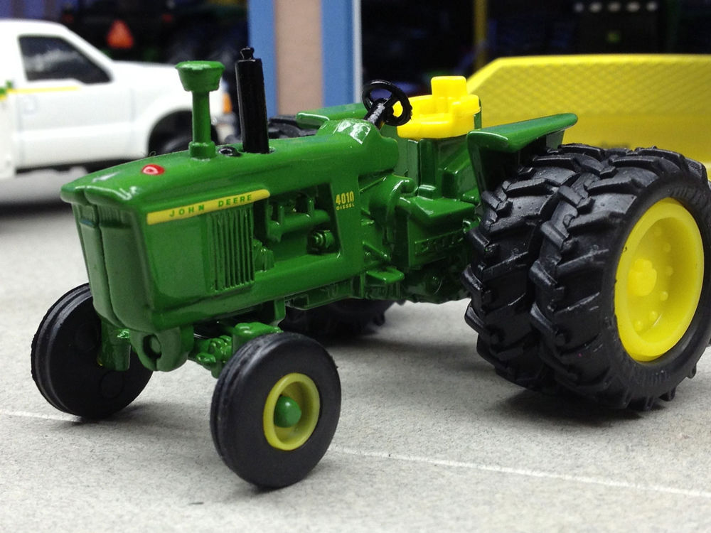 1/64 ERTL JOHN DEERE 4010 TRACTOR W/ DUALS | eBay