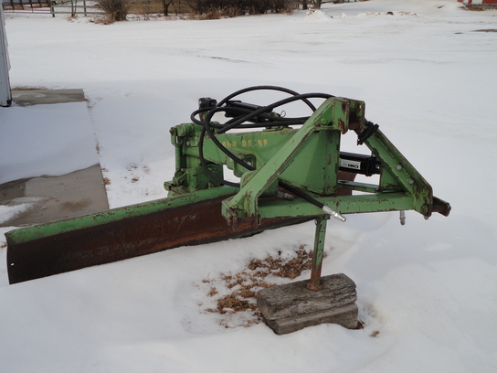 Used Farm & Agricultural Equipment - John Deere MachineFinder