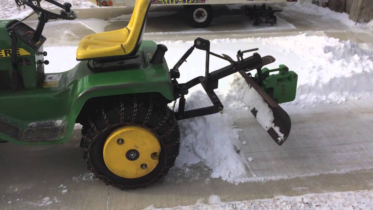 John Deere 318 3 point rear snow blade - YouTube