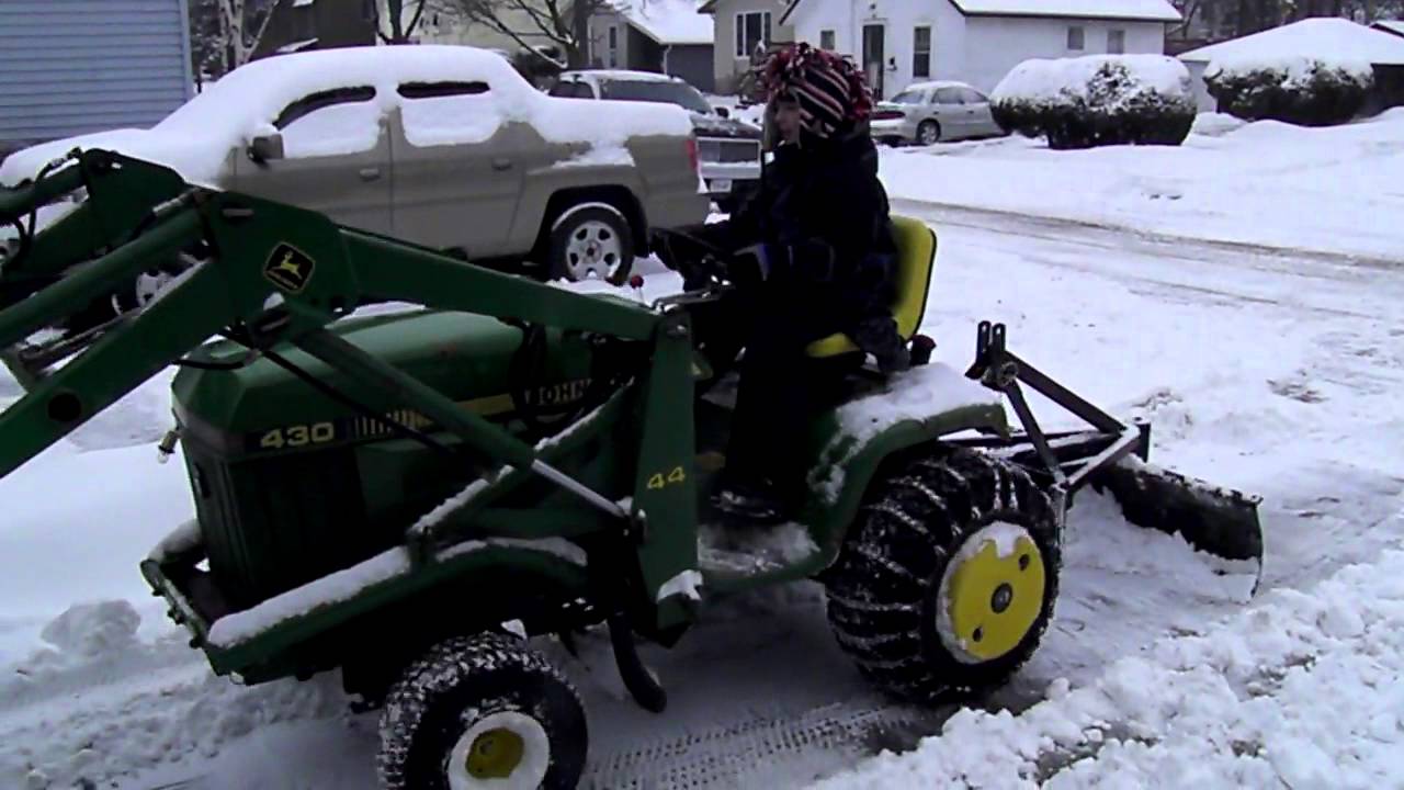 John Deere 430 with loader and back blade - YouTube