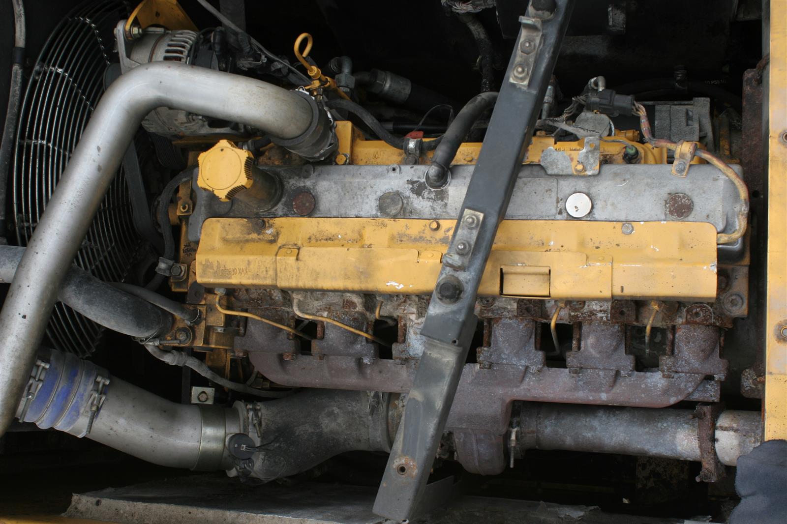 Deere Engines - Heavy equipment parts