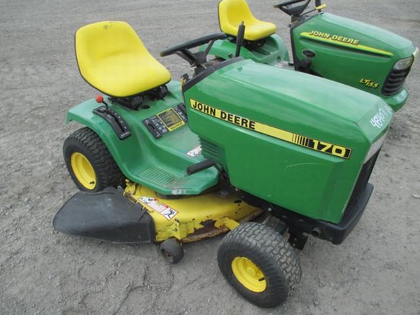 Pics Photos - John Deere D170 Lawn Tractor