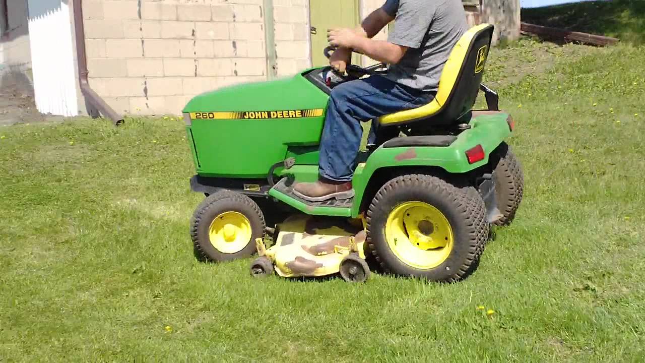 John Deere 260 Lawn mower - YouTube