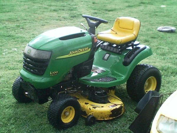 John Deere Riding Lawn Mower - 42 cut - (Decatur TN) for ...