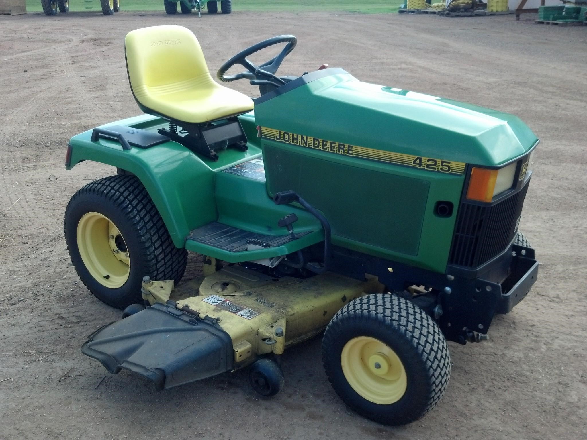 Wisconsin Ag Connection - JOHN DEERE 425 Riding Lawn ...
