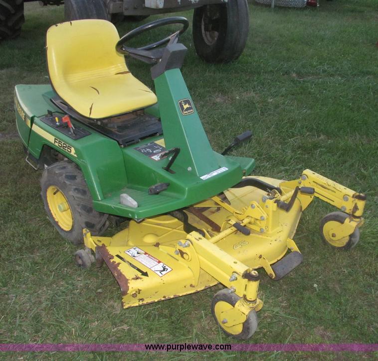 John Deere F525 lawn mower | no-reserve auction on ...