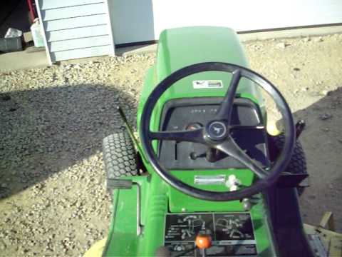 John Deere 212 Tractor With Hydraulic Lift. | How To Save ...