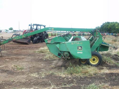 Salvaged John Deere 1424 hay equipment for used parts | EQ ...