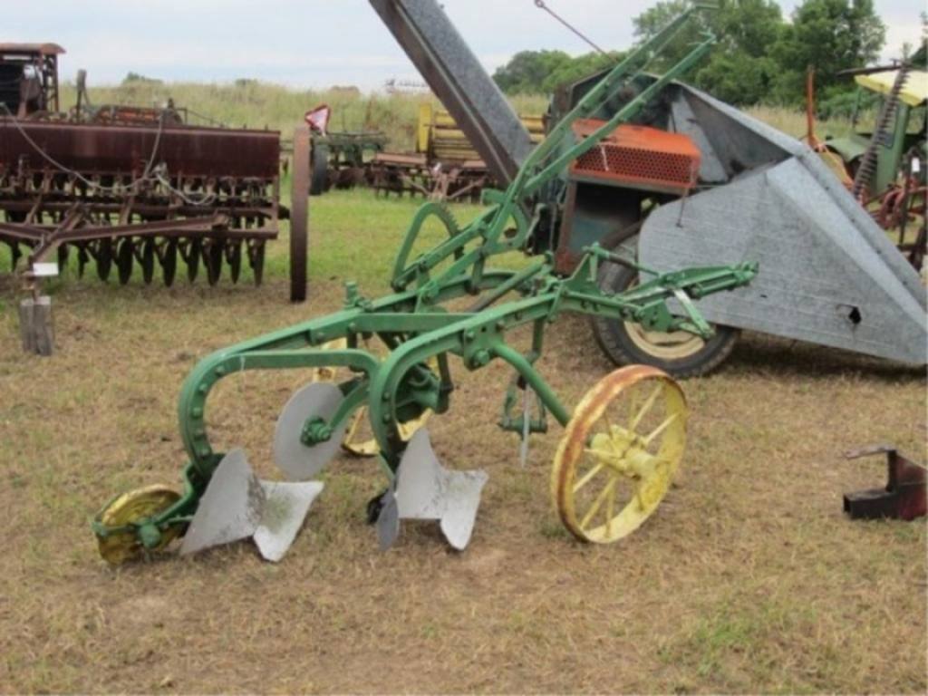 John Deere 623 2 Bottom Plow