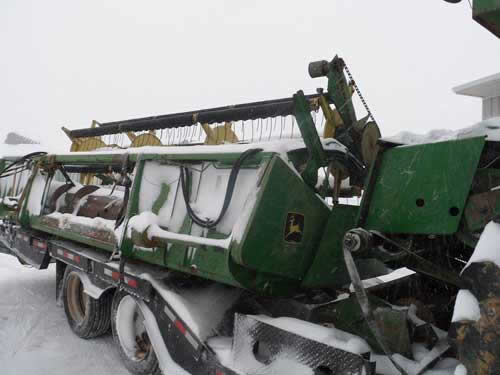 Salvaged John Deere 216 header for used parts | EQ-21700 ...
