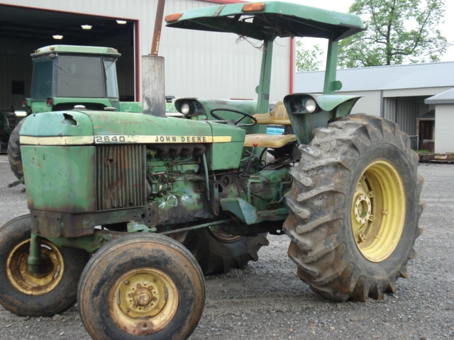 John Deere 2640 salvage tractor at Bootheel Tractor Parts