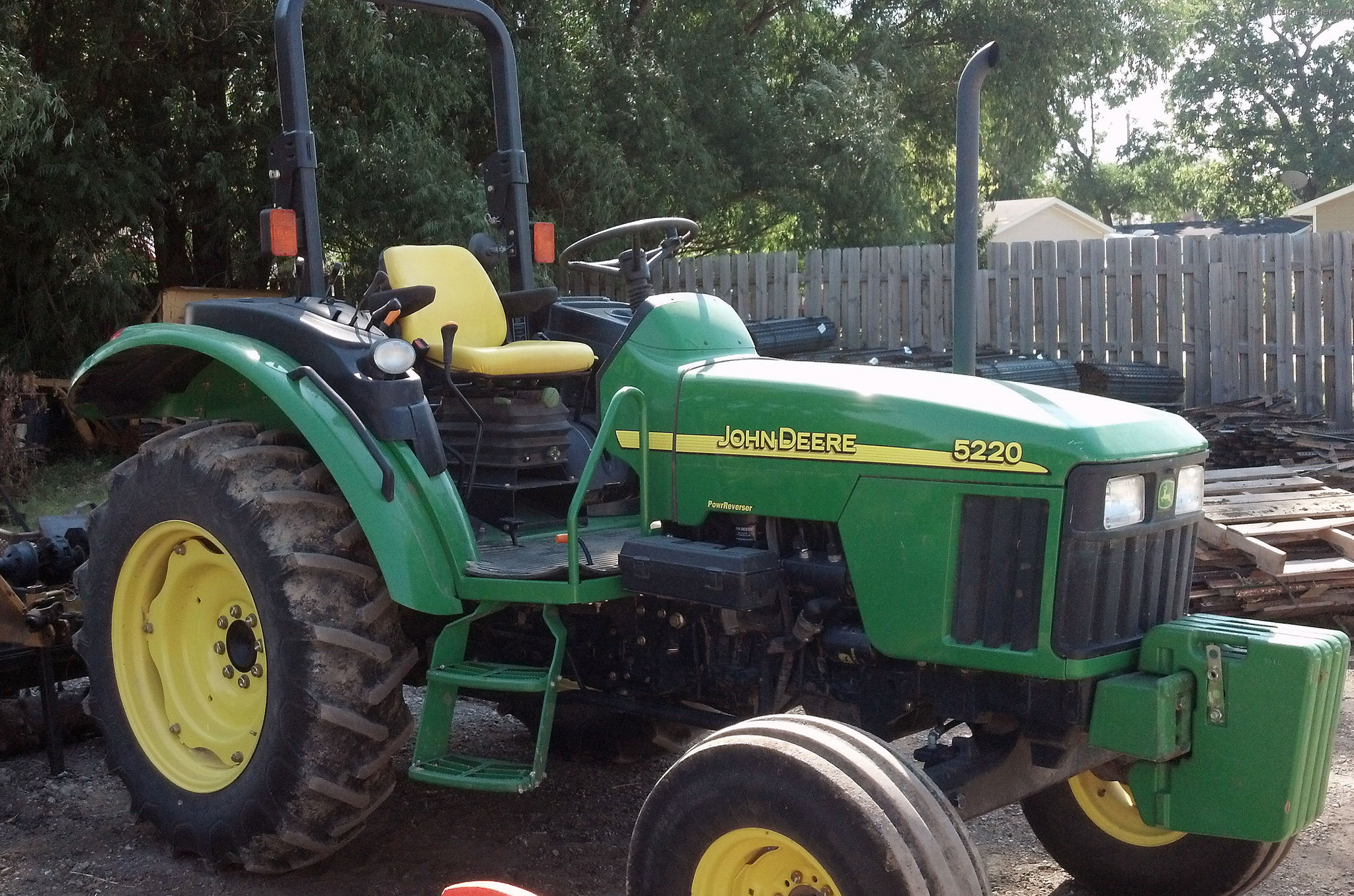 Used Farm & Agricultural Equipment - John Deere MachineFinder