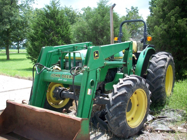 John Deere 5300 salvage tractor at Bootheel Tractor Parts