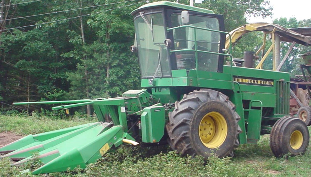 Farm Equipment For Sale: John Deere 5730 Silage Cutter