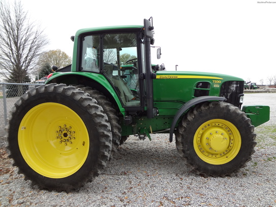 2010 John Deere 7330 Prem